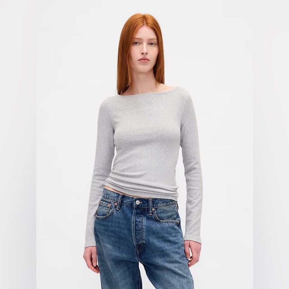 2οΈβ£ for the price of 1οΈβ£ GAP Light Gray Long Sleeve Women's TOPS - Picture 3 of 6
